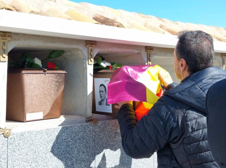 Solicitud De Armh A Manzanares Para Crear Un Memorial En El Cementerio