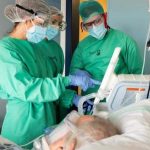 Nueva reducción de hospitalizados tanto en cama como en UCI por COVID-19 en Castilla-La Mancha