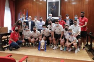 Manzanares FS Quesos El Hidalgo celebró el pasado sábado su ascenso a Primera División