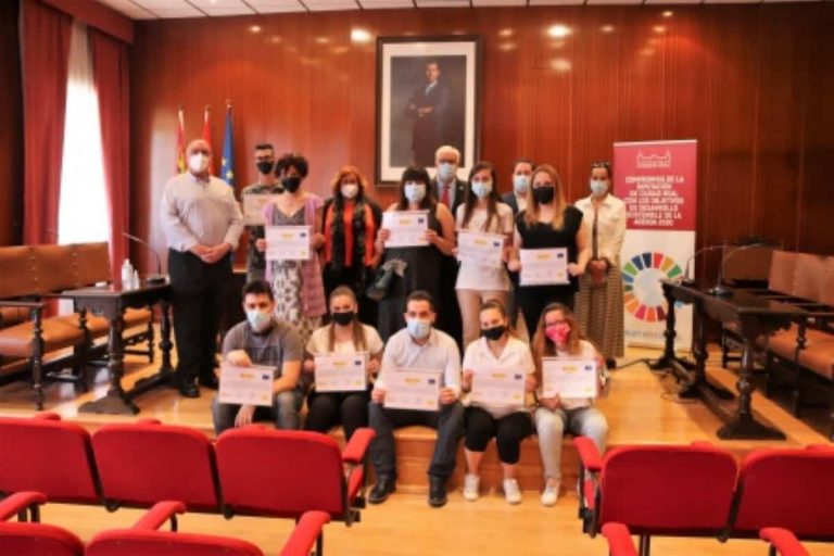 Programa Promueve VI dictó  formación ‘Servicios de restaurante’ en Manzanares