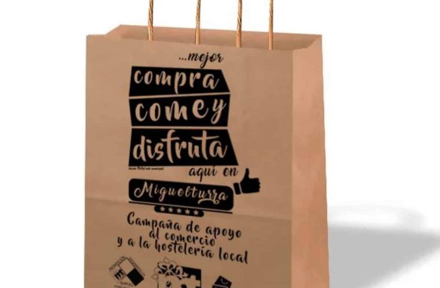 3.000 bolsas de cartón reciclable ha repartido el ayuntamiento de Miguelturra en apoyo al comercio local