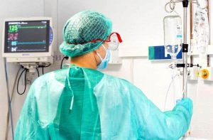 Descienden los hospitalizados en UCI por COVID-19 en Castilla-La Mancha