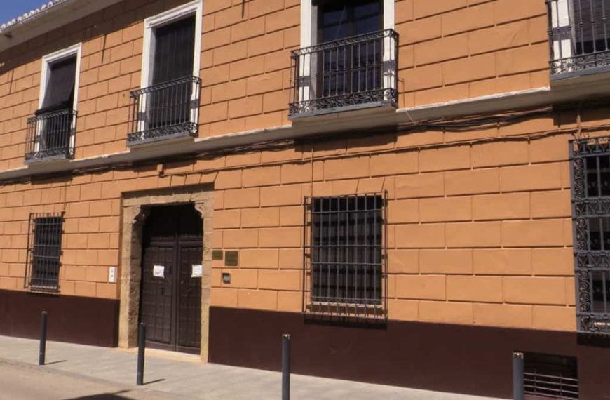 Taller de patchwork y curso de folclore y costumbres populares en la Universidad Popular de Manzanares