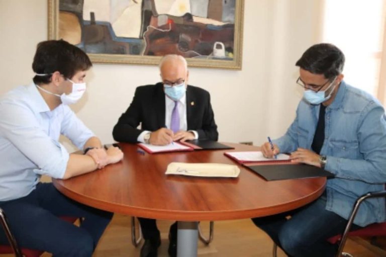 Balonmano Manzanares gestionará  las Escuelas Municipales de este deporte y recibirá 25.500 euros Balonmano Manzanares gestionará  las Escuelas Municipales de este deporte y recibirá 25.500 euros