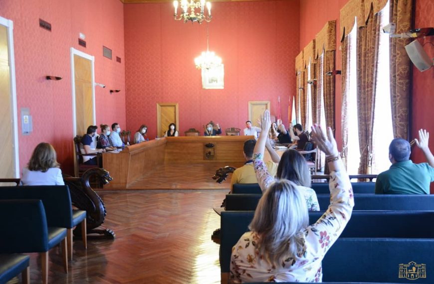 Aprobada la prórroga del contrato del Servicio Público y Urbano de Transporte de Viajeros en Tomelloso