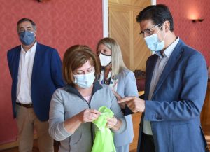 14 trabajadoras que se incorporan a programa “Colegio Seguro” reciben saludo del presidente de la Diputación de Ciudad Real