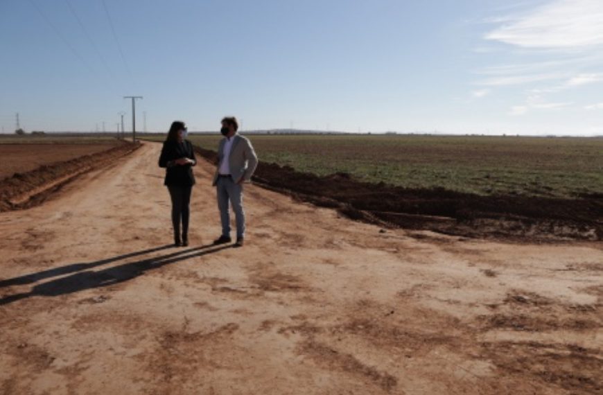 El camino de San Marcos en Manzanares ha recuperado su anchura original de seis metros más las cunetas