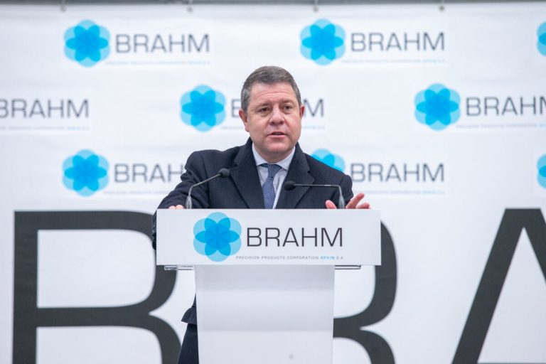 García-Page anunció para 2022 la licitación del nuevo Centro de Salud número 2 de Manzanares y la instalación de una Resonancia Magnética