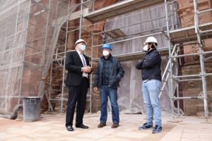 Las obras de restauración de la iglesia de la Asunción de Manzanares han avanzado en un 80 por ciento