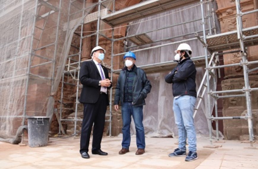 Las obras de restauración de la iglesia de la Asunción de Manzanares han avanzado en un 80 por ciento