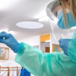 Castilla-La Mancha registra un descenso en el número de casos y de los hospitalizados en UCIS por COVID-19