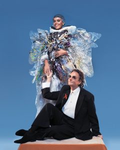 Cristina Pedroche vestida por Josie homenajea al genio manzanareño Manuel Piña en las campanadas de año nuevo de Antena 3