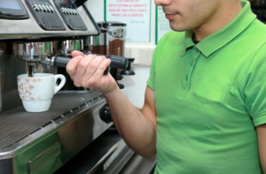 15 desempleados podrán recibir formación en servicios de bar y cafetería en Manzanares con el programa ‘Promueve VI’