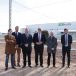 Carlos Marín presidente de FECIR ha visitado el nuevo polígono industrial del sector 5 de Manzanares  
