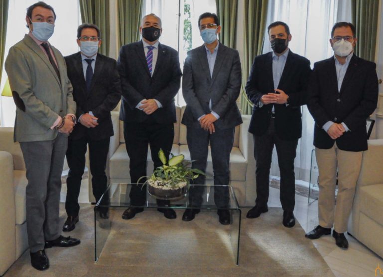 La dirección de FECIR se ha reunido hoy en el Palacio Provincial con el presidente provincial,  José Manuel Caballero