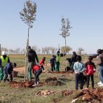 Escolares reforestaron la Vereda de Siles en Manzanares por el Día del Árbol 2022