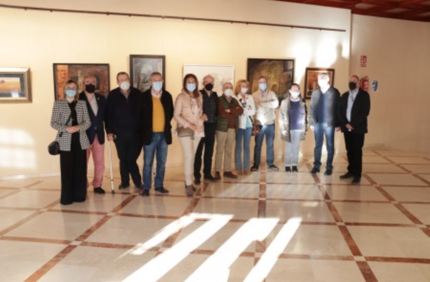 Exposición colectiva de 23 artistas que donan su arte para la restauración de la iglesia de la Asunción en Manzanares