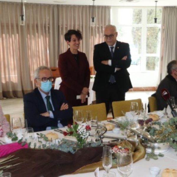 Los platos más emblemáticos de El Parador de Manzanares en su ‘Menú 90º Aniversario’