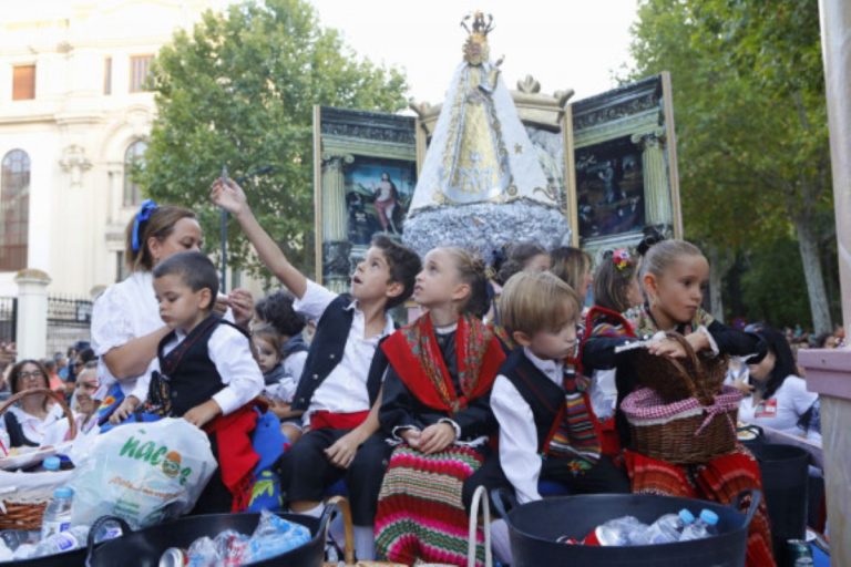 Abierto el plazo de inscripción en el Concurso de Carrozas en la Cabalgata de la Feria de Albacete 2022 desde hoy hasta el 15 de junio