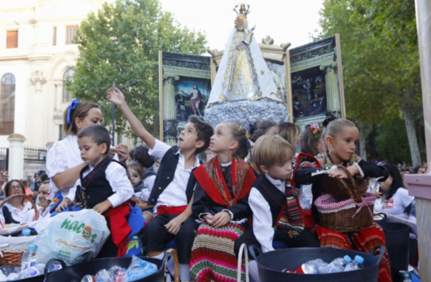 Abierto el plazo de inscripción en el Concurso de Carrozas en la Cabalgata de la Feria de Albacete 2022 desde hoy hasta el 15 de junio