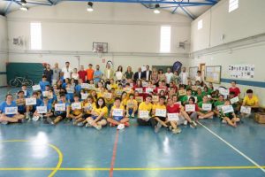 Más de 2.000 alumnos de 39 centros educativos de la región desarrollan un programa piloto para mejorar la convivencia a través del deporte