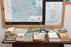 Instalado 1 nuevo puesto de ‘Libros libres’ en el Mercado Municipal de Abastos de Manzanares
