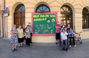 El Servicio de Estancias Diurnas del Centro de Día de Miguelturra ha celebrado el día de los abuelos