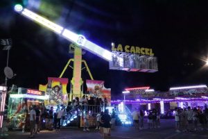 Inauguraron las Feria y Fiestas 2022 de Manzanares con la novedad de las atracciones en el aparcamiento del recinto ferial
