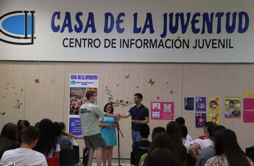 Premios del XIII Concurso ‘Menores ni una gota’ entregados por el área de Juventud de Manzanares