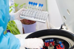 Castilla-La Mancha registró 1.228 casos por infección de COVID del 1 al 7 de agosto en personas mayores de 60 años