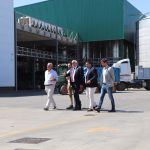 Una visita a las instalaciones de la Cooperativa Jesús del Perdón – Bodegas Yuntero realizó el alcalde de Manzanares Julián Nieva