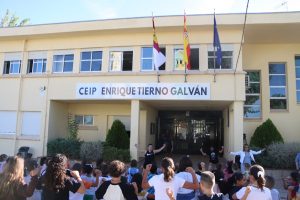 La vuelta al cole 2022 en Manzanares con más de 3.000 escolares que con ilusión regresan a las aulas