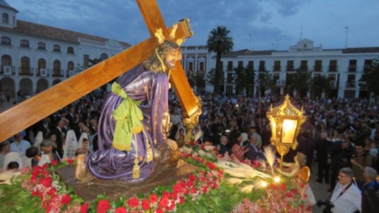 Actos festivos y religiosos hoy en el Día Grande de Manzanares en honor a Nuestro Padre Jesús del Perdón
