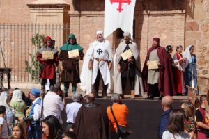 Concurrida elección de los nuevos alcaldes medievales Benito Mora y Gabi Márquez en las Jornadas Medievales 2022 de Manzanares