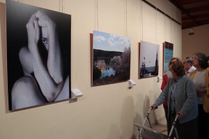 VIII Exposición Colectiva de Fotógrafos de Manzanares ‘Exposición = Iluminación x Tiempo’ en el Gran Teatro hasta el 16 de octubre