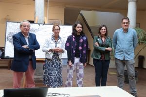 Primera exposición de Iván Gallardo, artista de 18 años, que expone su obra en la Casa de Cultura de Manzanares