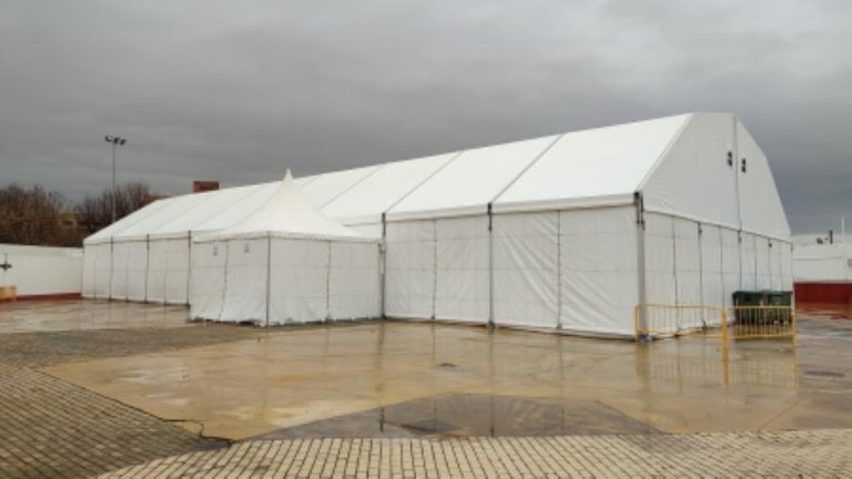 Fiesta de Nochevieja gratuita para jóvenes entre 14 y 18 años de Manzanares el 30 de diciembre en la carpa de “La Pérgola”