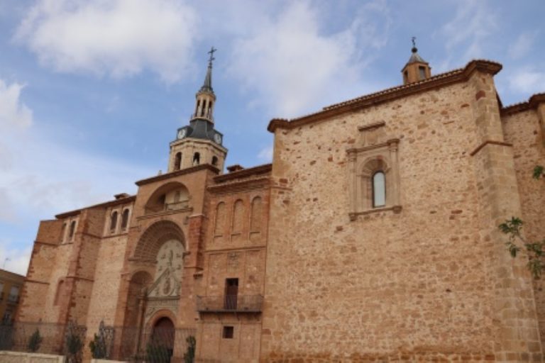 Luto en Manzanares por la muerte de la joven Irene Jiménez el ayuntamiento y la ciudadanía se solidarizan con la familia