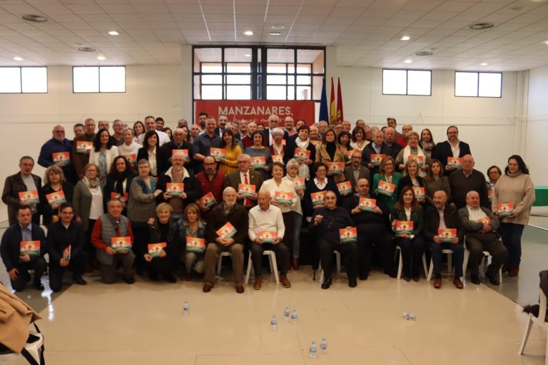 Julián Nieva se vuelve a comprometer con Manzanares para continuar con el proyecto del PSOE para el municipio