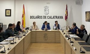 La subdelegada del Gobierno y el alcalde de Bolaños de Calatrava presiden la Junta Local de Seguridad
