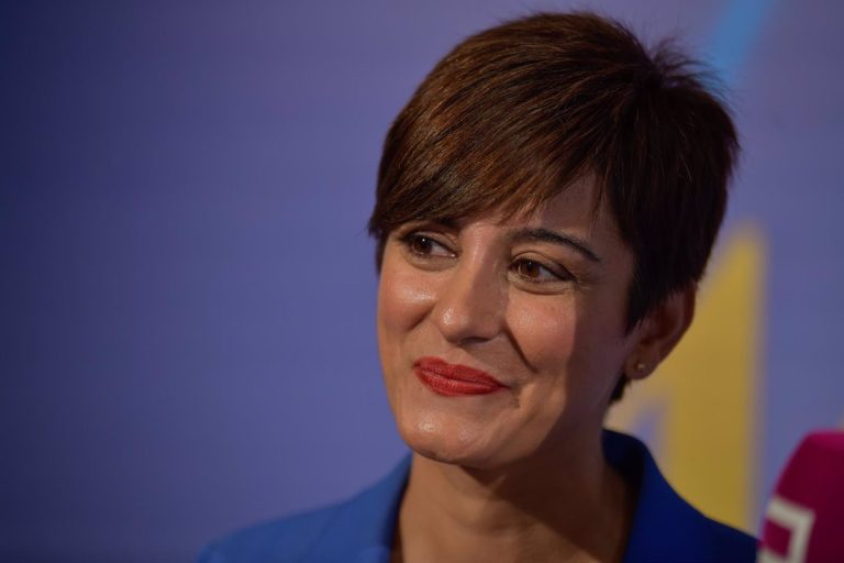 Isabel Rodríguez promete establecer «alianzas leales» con futuros alcaldes para mejorar el bienestar.