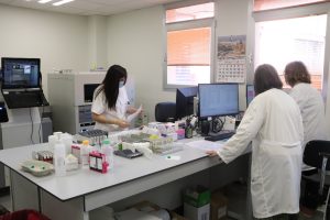 Ampliado el laboratorio del hospital “Virgen de Altagracia” en Manzanares con una inversión de  3’5 millones de euros del Gobierno Regional