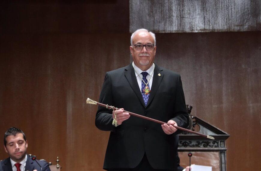 Julián Nieva se convierte en alcalde de Manzanares gracias al apoyo unánime del Grupo Socialista.