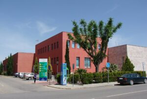 Trabajador herido al quedar atrapado entre dos máquinas en un almacén de frutas de Membrilla (Ciudad Real)