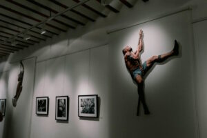 Estupenda combinación de fotografía y CrossFit en la exposición “CrossFIT & FUN” abierta hasta el 31 de agosto en Manzanares