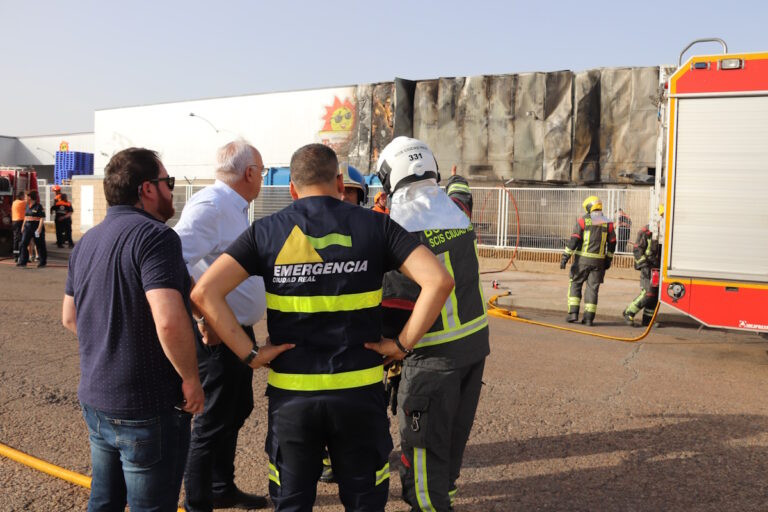 Todo el equipo de Tosfrit en Manzanares agradece  la comprensión, disposición y ayuda ante el incendio ocurrido ayer Todo el equipo de Tosfrit en Manzanares agradece  la comprensión, disposición y ayuda ante el incendio ocurrido ayer