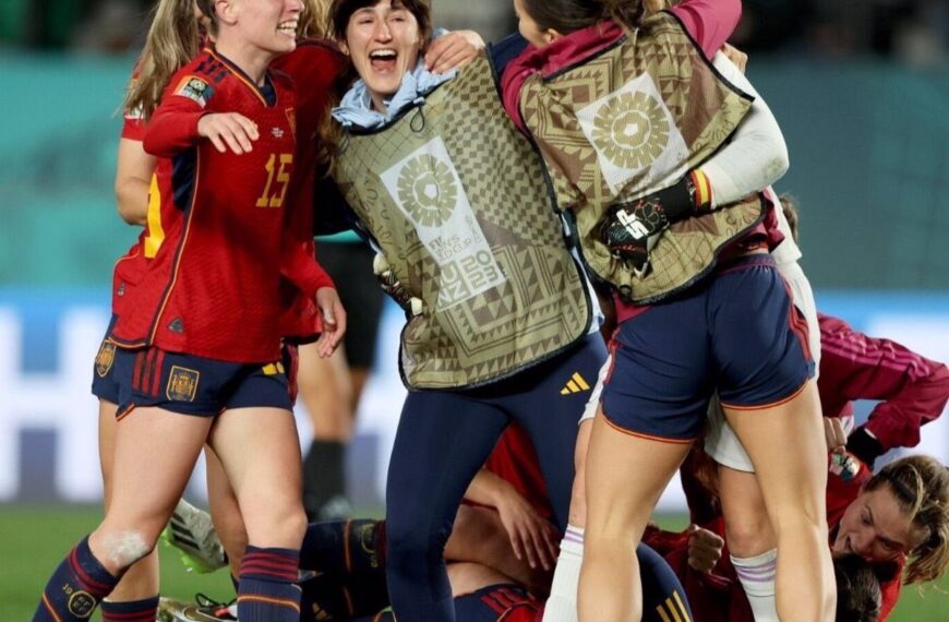 La Junta considera homenajear a Alba Redondo y Blanca Romero por el éxito de la selección femenina