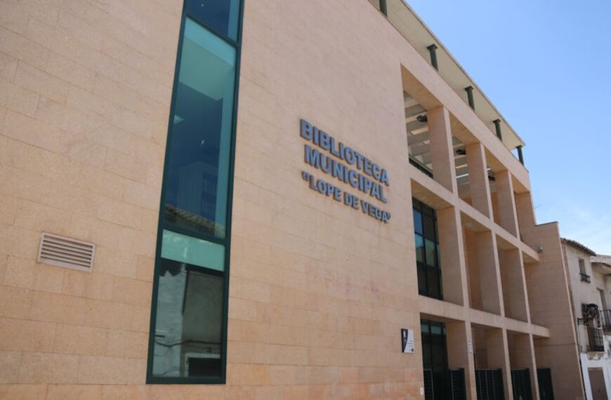Cerrada hasta nuevo aviso la Biblioteca Lope de Vega de Manzanares sí se encuentran abiertos los mostradores de préstamo y devolución