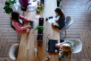 Los ocho espacios coworking de Castilla-La Mancha apoyan el inicio de 96 proyectos de más de un centenar de emprendedores de la región