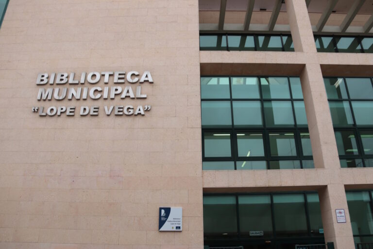 Ya funciona con normalidad el servicio de la Biblioteca Pública Municipal Lope de Vega de Manzanares Ya funciona con normalidad el servicio de la Biblioteca Pública Municipal Lope de Vega de Manzanares